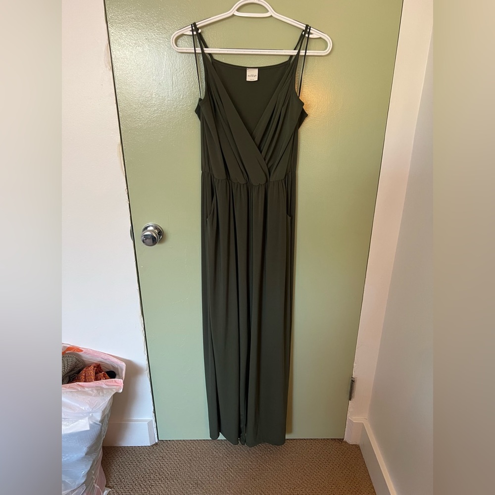NEVER WORN Green jumpsuit